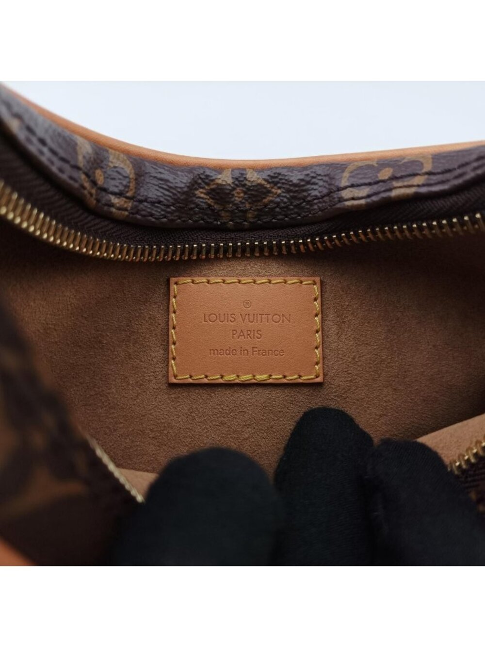 Louis Vuitton Loop Monogram Brown - Picture 10 of 16